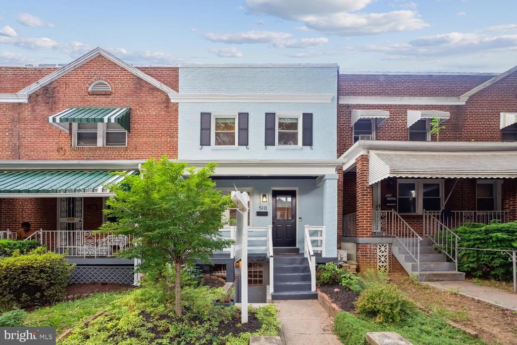 Foto principal - 510 21st St NE