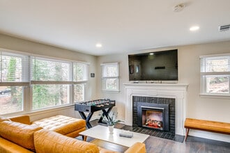 Building Photo - 5123 Boulder Dr