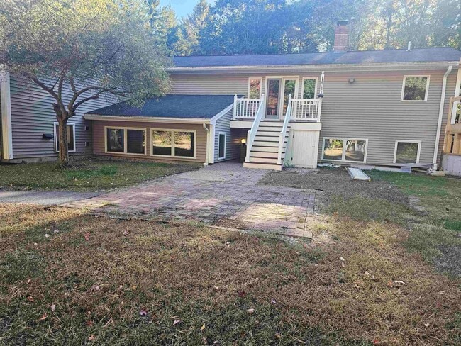 Foto del edificio - 30 Sterling Ln