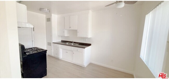 Foto del edificio - 1034 S Ardmore Ave