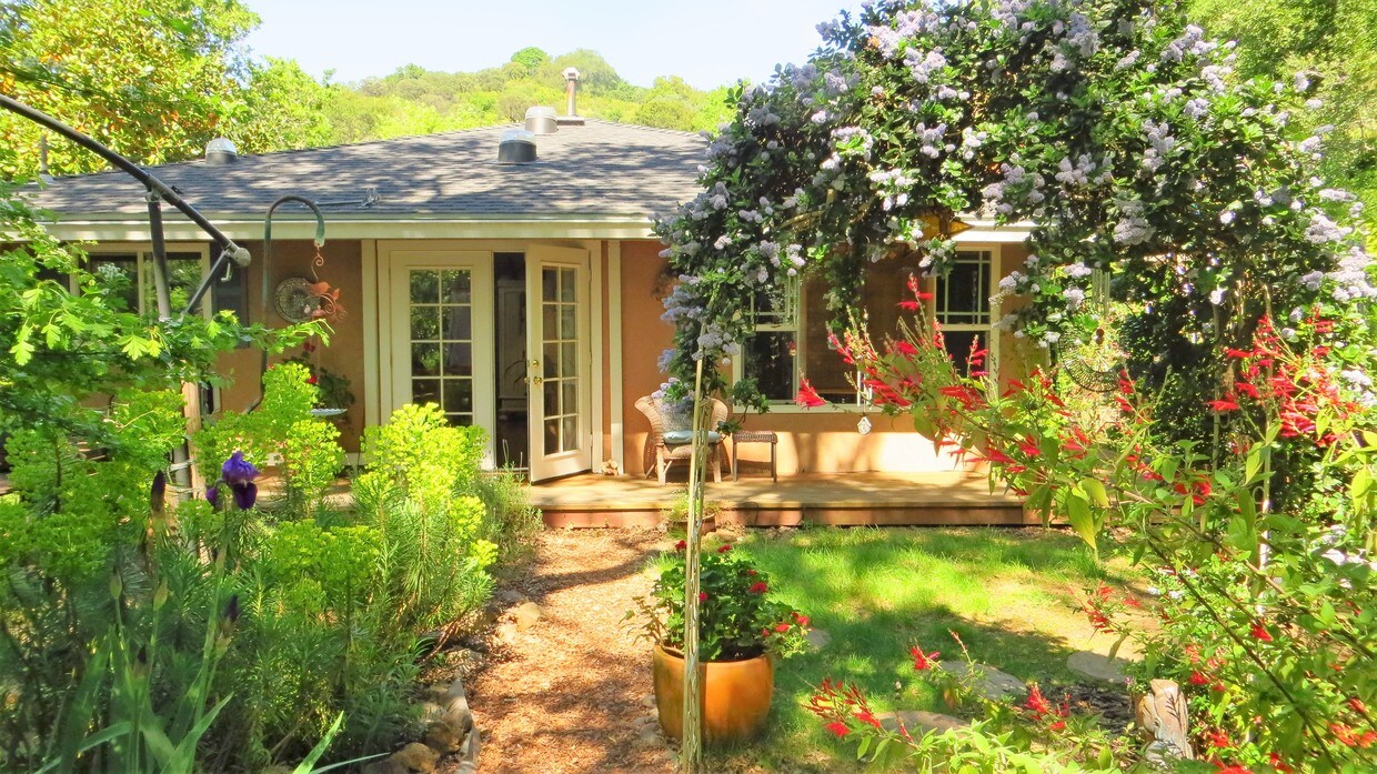 60 Hemlock Ave, Sonoma, CA 95476 House Rental in Sonoma, CA