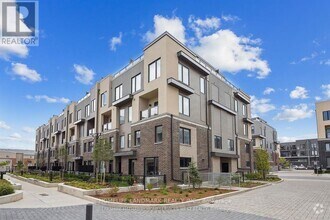Building Photo - 3409-3409 Ridgeway Dr