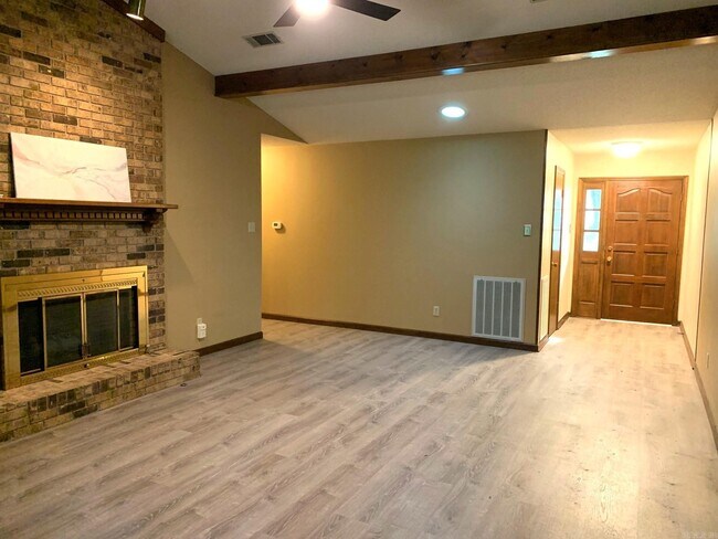 Building Photo - 25 Painted Turtle Cove