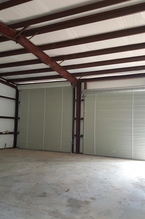 Building Photo - 3702 White Oak Ln