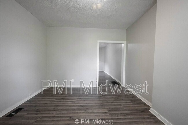 Foto del edificio - 1362 S Sheffield Ave