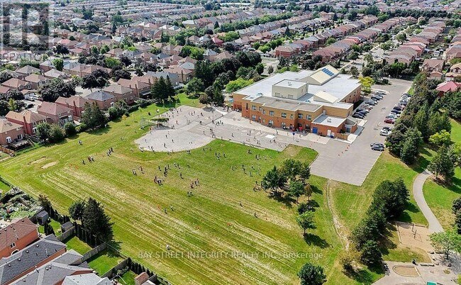 Photo du bâtiment - MAIN 37 SANDHAM CRESCENT