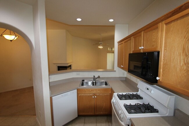 Building Photo - Spacious 2BR Summit Park Condo | Private Balcony + Second-Floor Living