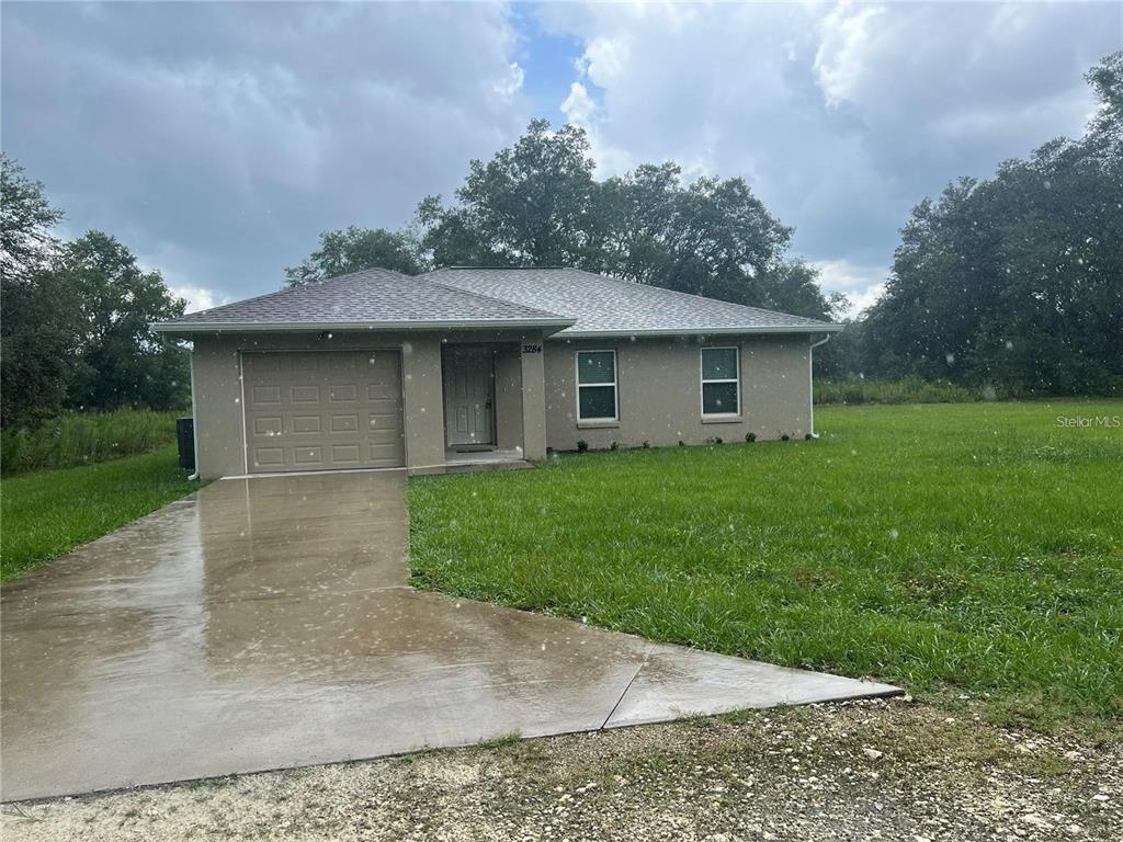 Primary Photo - 3284 SW 144th Avenue Rd