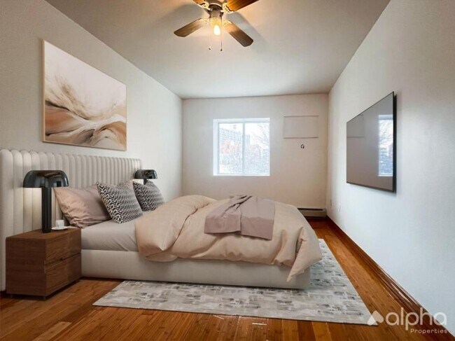 Foto del edificio - 3 bedroom in BRONX NY 10456