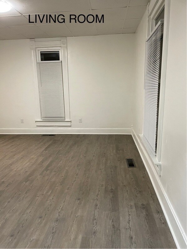 Foto del edificio - 504 Ruddle Ave