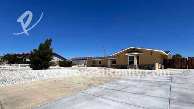 Foto del edificio - 16028 Venango Rd