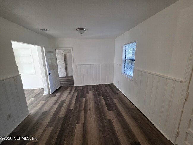 Foto del edificio - 7816 Catawba Dr