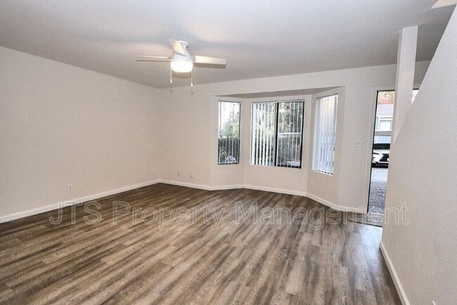 Foto del edificio - 5818 Alorn Ln