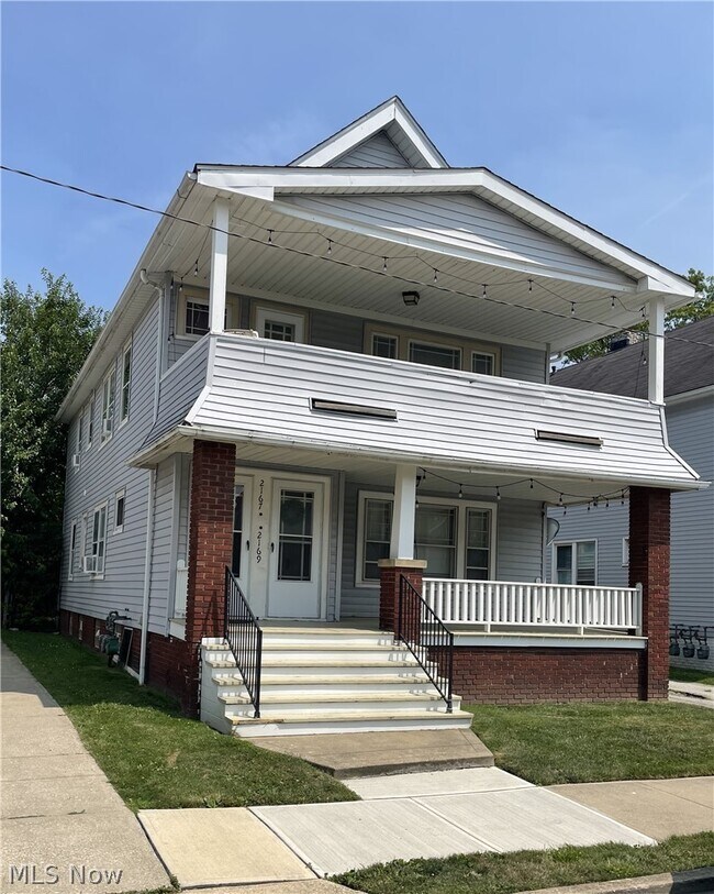 Building Photo - 2169 Olive Ave