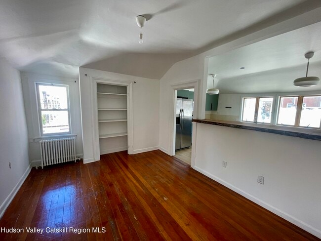 Foto del edificio - 725 Warren St