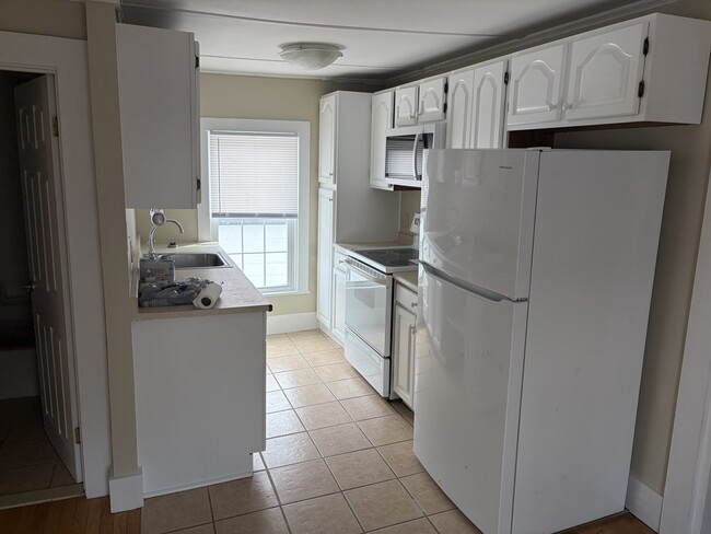 Building Photo - 53 N Spring St