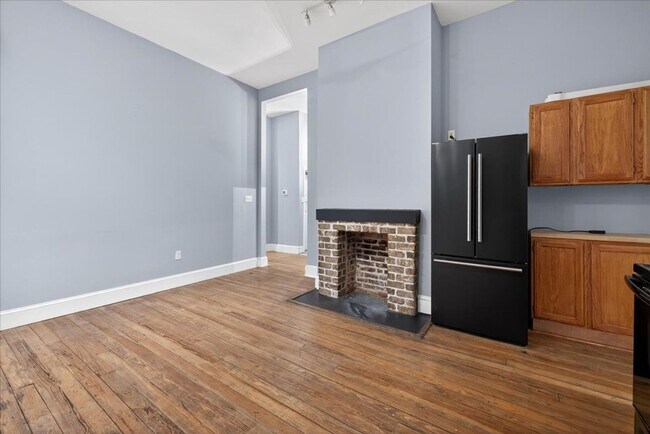 Foto del edificio - 211 W 38th St