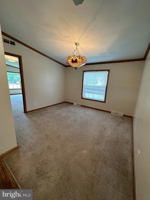 Primary Photo - 3073 Table Rock Rd