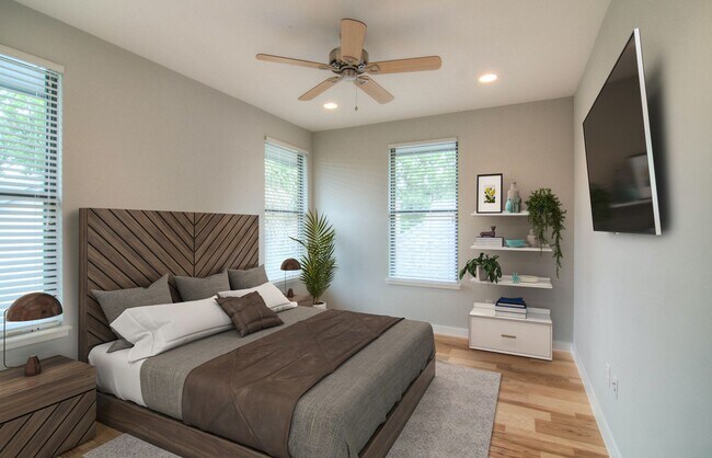 Foto del edificio - UT PRE-LEASE: North Campus house, 2014 construction, custom kitchen, across from the UT Red River...
