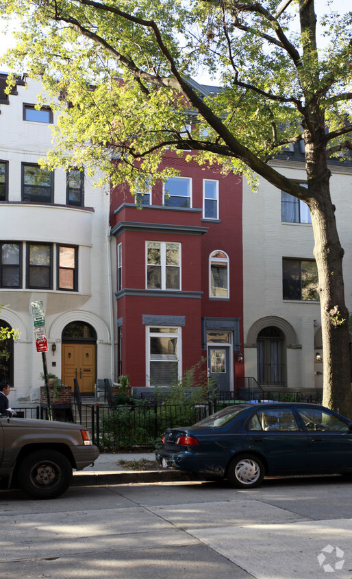 Building - Kenyon Terrace
