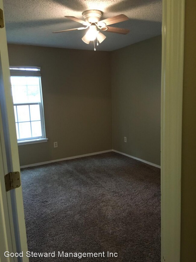 Foto del edificio - 3 br, 2 bath House - 2001 S. Cherokee Ave.