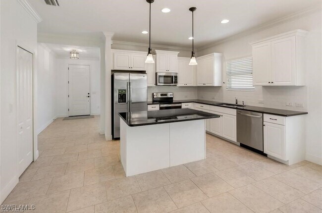Building Photo - 14591 Manchester Dr