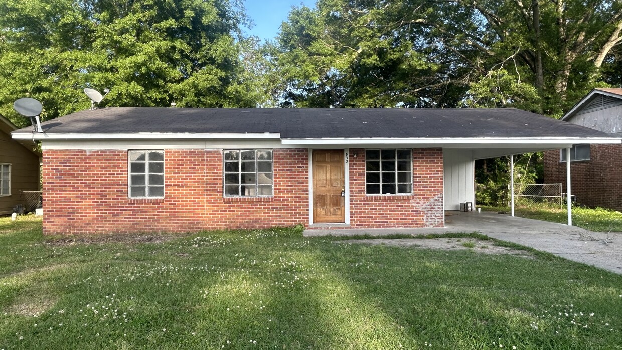 Foto principal - 933 S 16th Ave