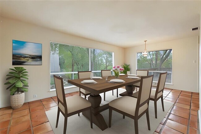 Foto del edificio - 4810 Timberline Dr