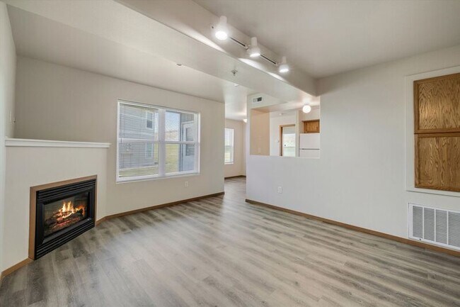 Foto del edificio - 6005 Chapel Hill Blvd