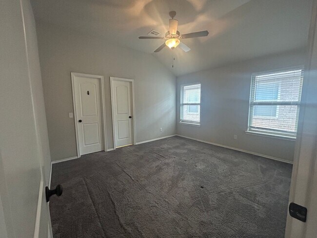 Foto del edificio - Beautiful 3 Bedroom, 2 Bathroom Home in Edmond Schools