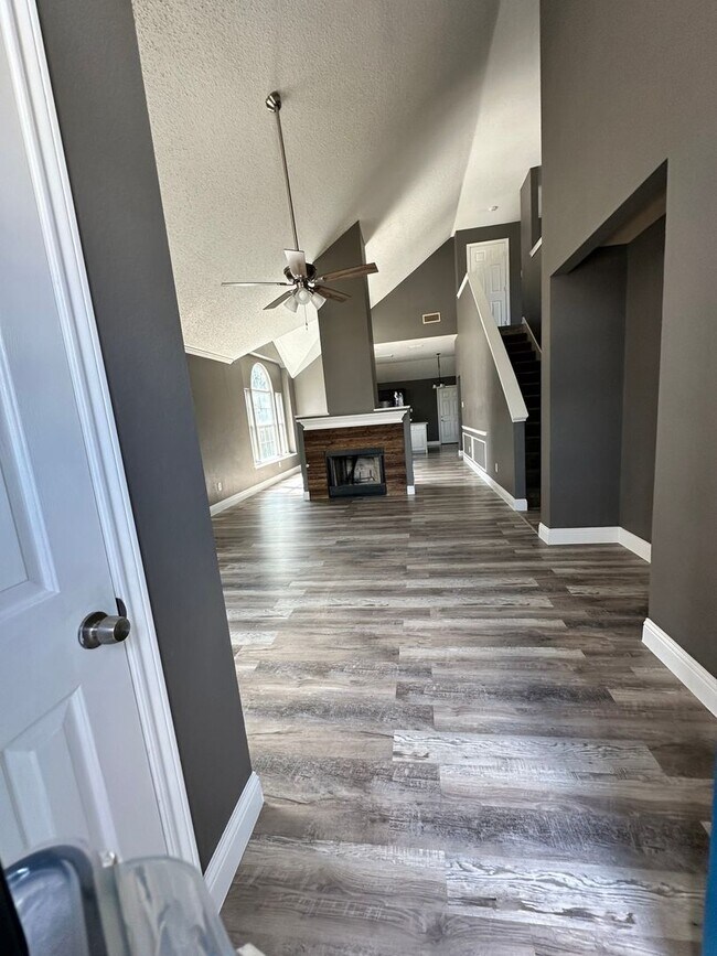 Building Photo - 3 Bedroom Single Family Home in Arlington