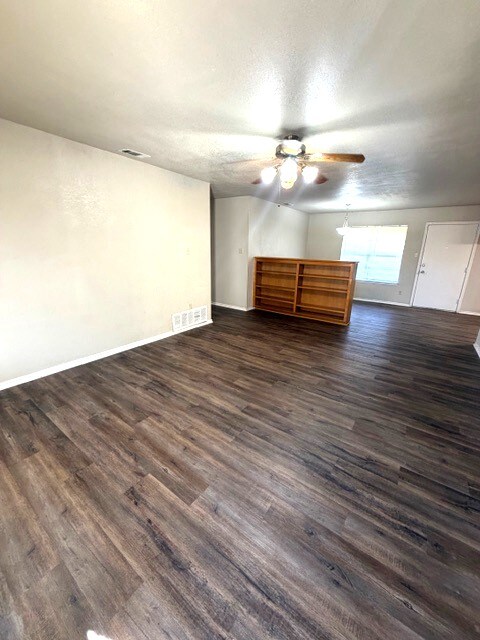 Foto del edificio - 218 Ave F