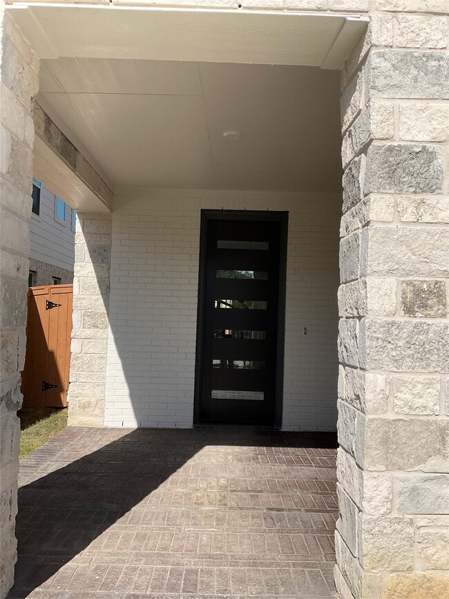 Foto del edificio - 7311 Blue Gentiana Ln