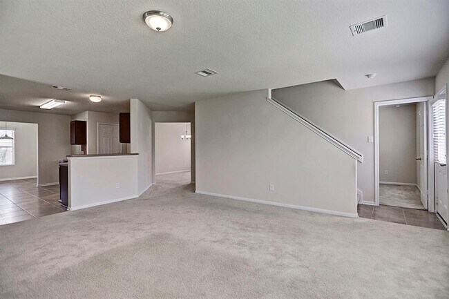 Building Photo - 9960 Hyacinth Way