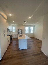 Building Photo - 10537 COUPLAND Wy