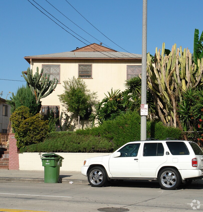 Building Photo - 665-669 Silver Lake Blvd