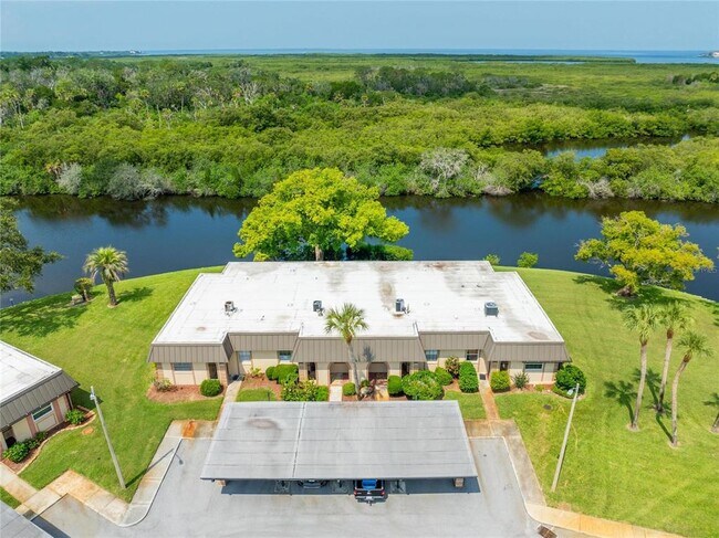 Building Photo - 4112 Hampton Dr