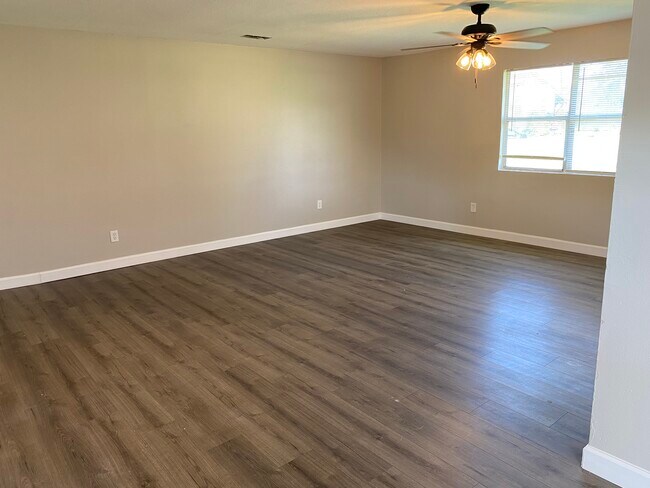 View of living room from dining room - 521 2nd St