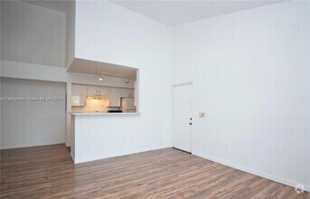 Building Photo - 631 SW 111th Ln
