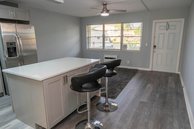 Building Photo - 246 Northampton M