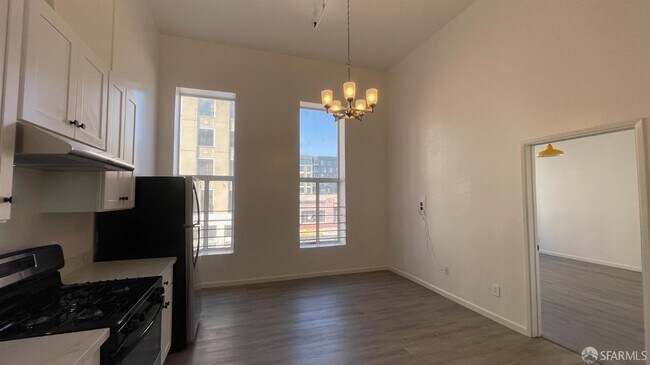 Foto del edificio - 375 12th St