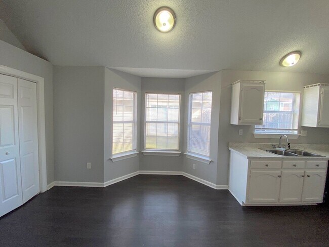 Foto del edificio - 2794 Laura Cir E