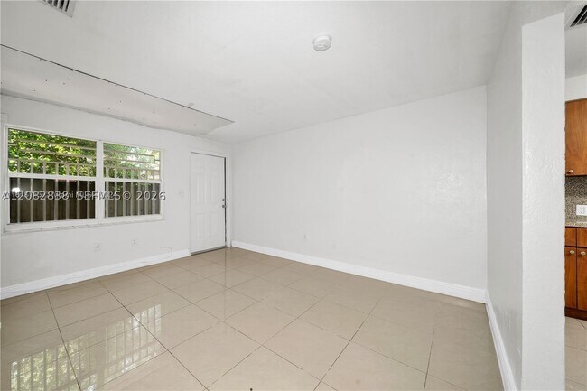 Foto del edificio - 5545 NW 3rd Ave