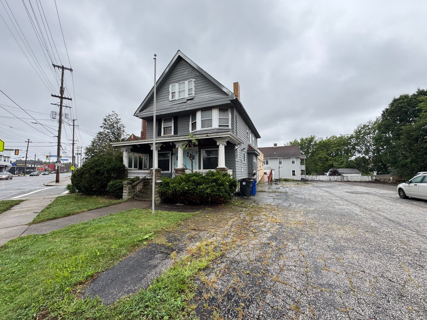 4438 Pearl Rd Cleveland, OH 44109 – photo 2