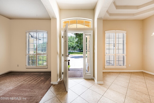 Building Photo - 14000 Red Rock Lake Dr