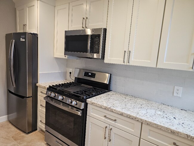 Foto del edificio - 1448 Carleton Dr