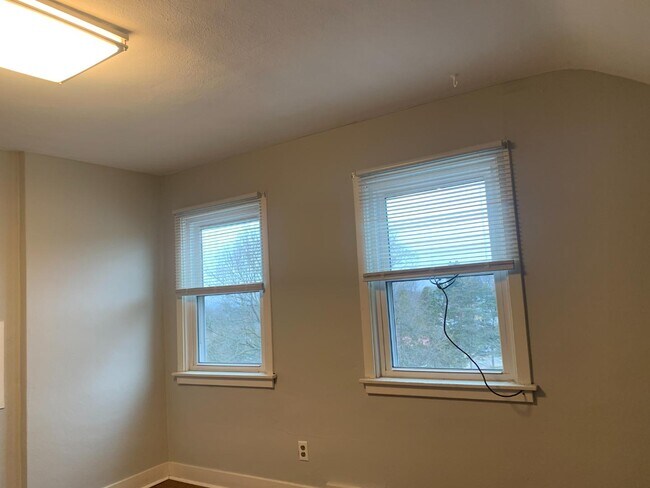 Foto del edificio - 2705 Asbury Rd