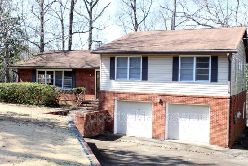 Primary Photo - 7045 Land Dr