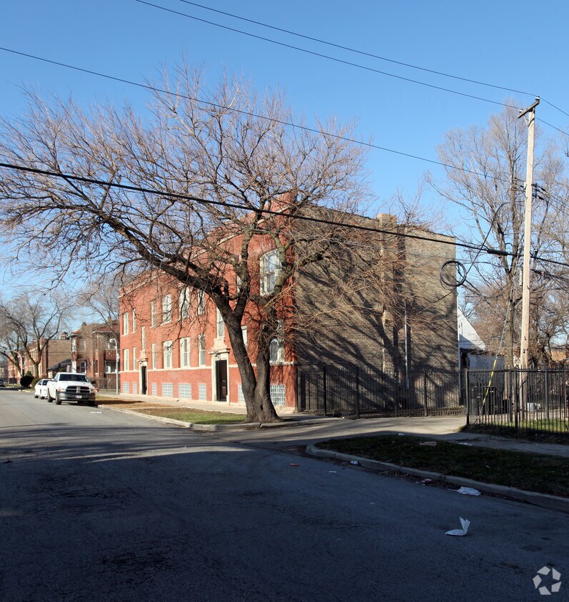 Building Photo - 1650-1654 W 66th St