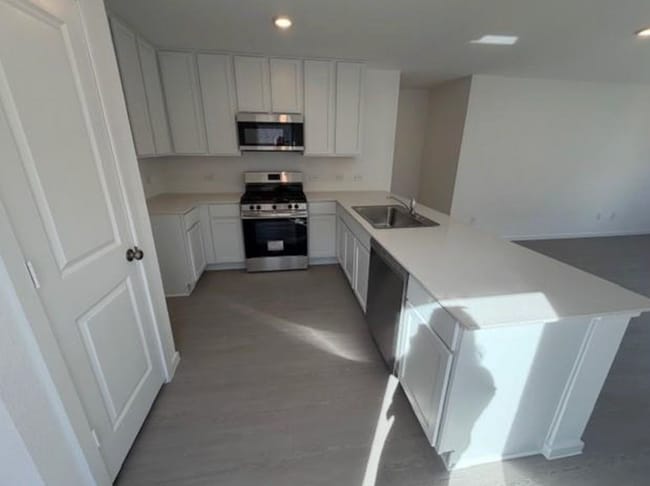 Building Photo - 9010 Artic Rockfish Dr